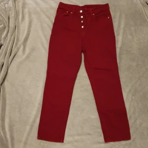 Röda jeans - Använda fåtal gånger.