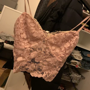 Nelly topp - Topp från Nelly aldrig använd 