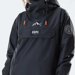 Dope jacka - Säljer denna jackan från dope. Använd en vecka. Storlek m så passar 36/38 bra. Nypris 1600kr