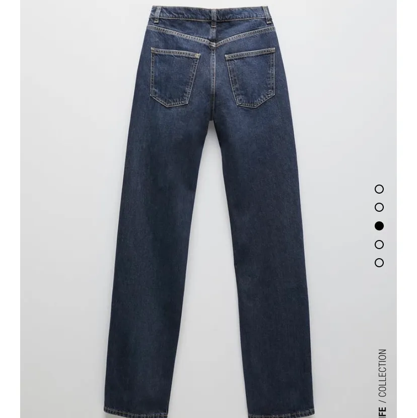 helt nya lågmidjade jeans ifrån Zara (passar inte mig därav inga egna bilder) 🤎. Jeans & Byxor.