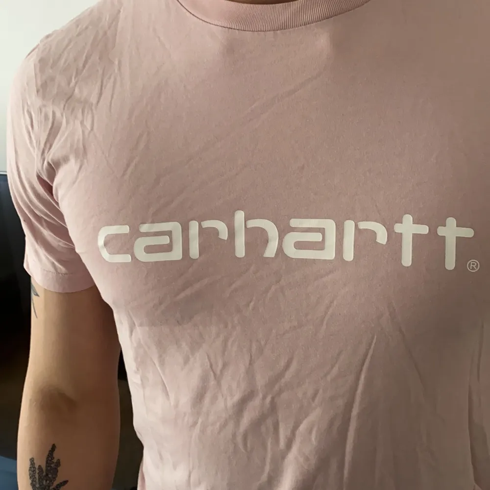 Rosta Carhartt t shirt , strl S. T-shirts.