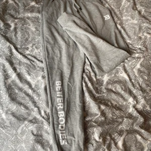 Mjukis byxor  - Mjukis byxor från Better Bodies i strl S, fint skick 