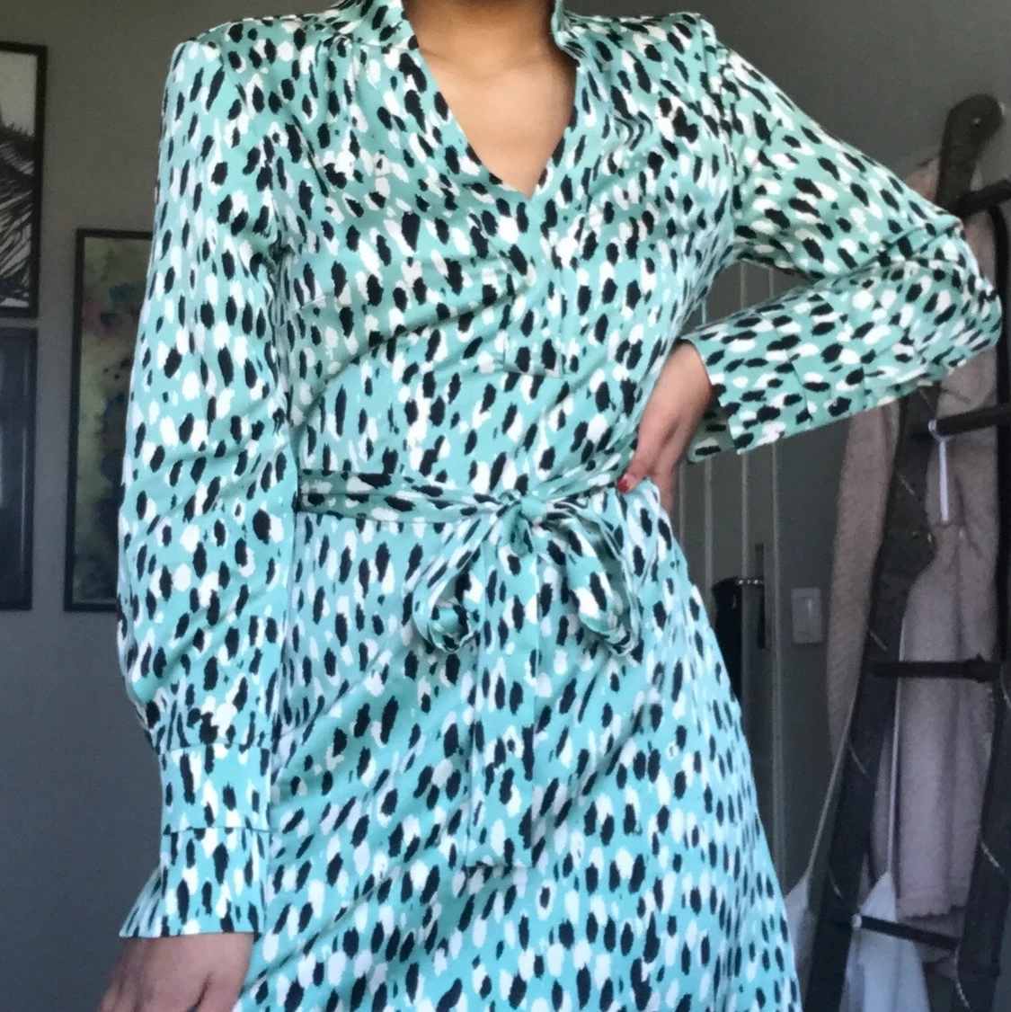 Klänning från H&M i olika färger 