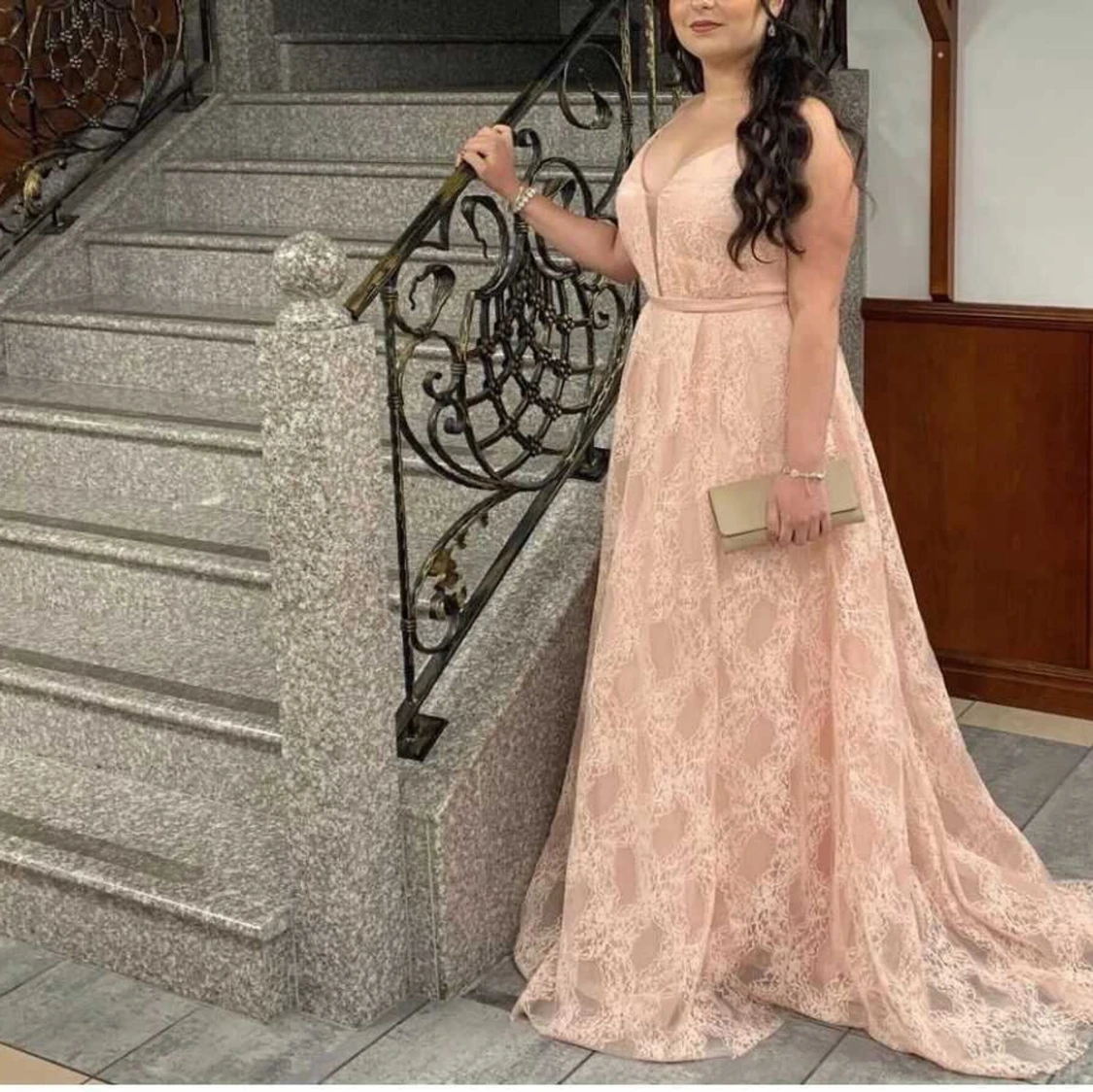 Balklänning i rosa spets strl 34-38