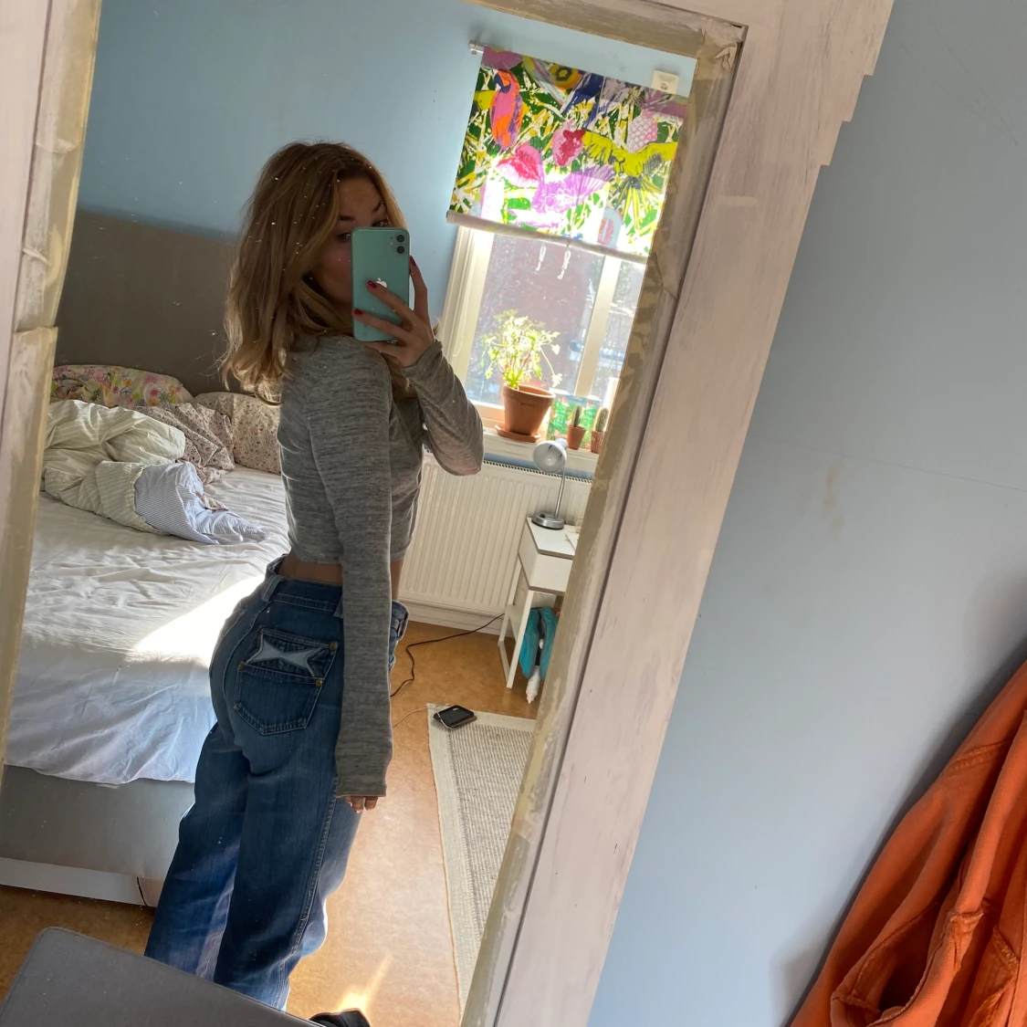 Kortare grå tröja  - 91