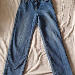 High waist straight jeans