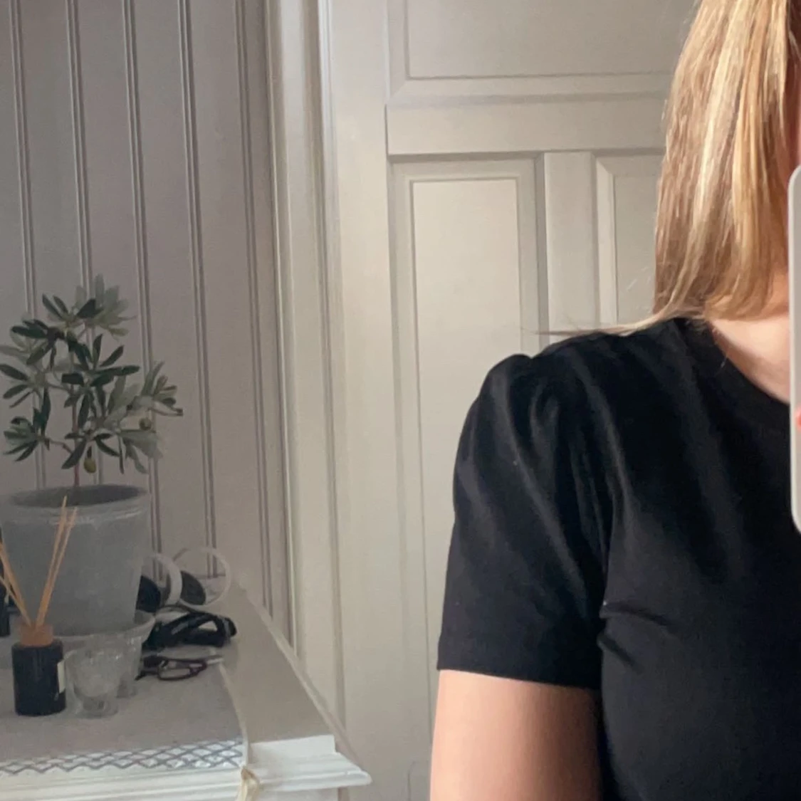 Svart h&m t-shirt  - 90