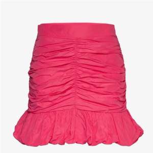 Fin Oanvänd rosa kjol i storlek 34. Slutsåld överallt. Ordnariepis 500kr mitt pris 70kr.