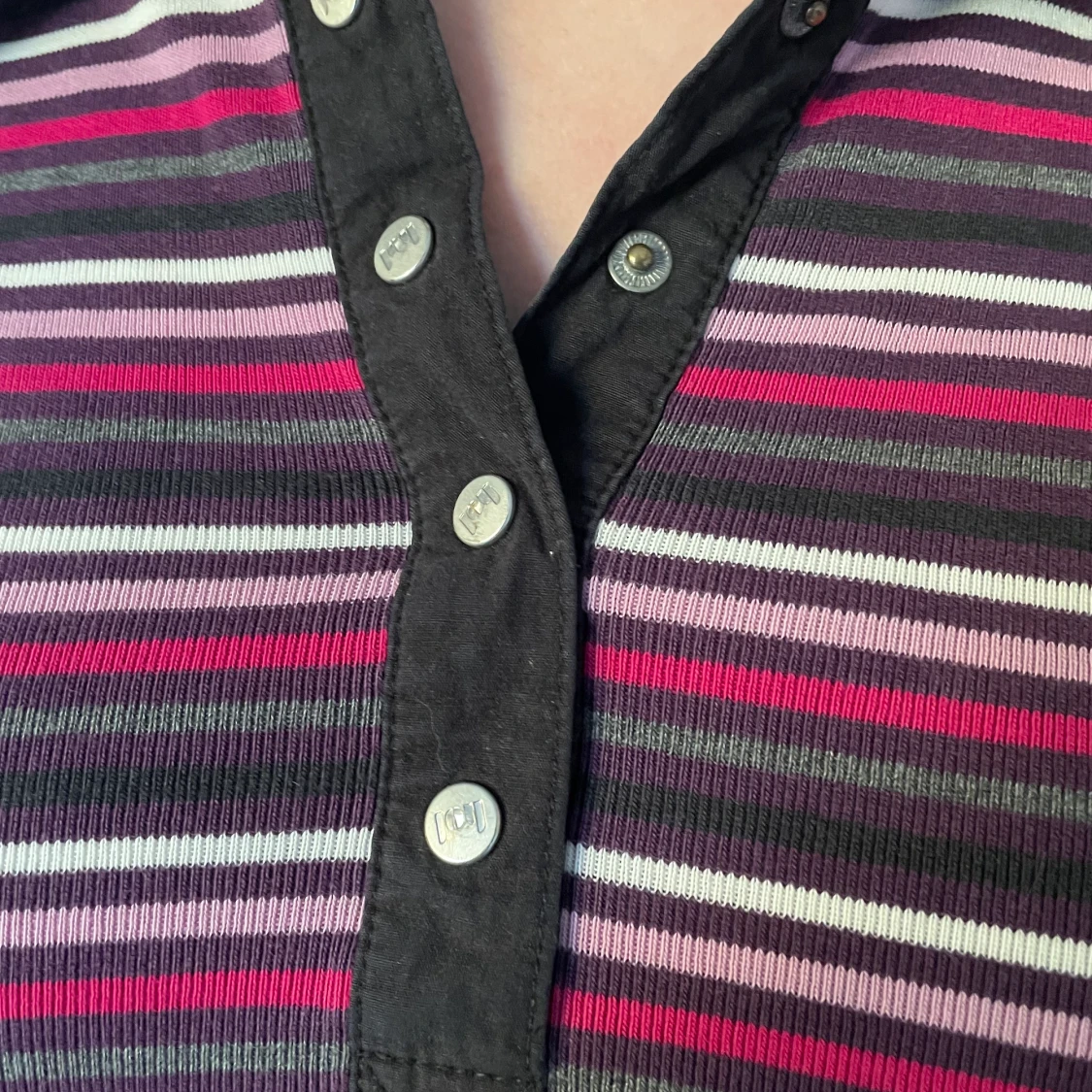 Randig tröja med krage - 91