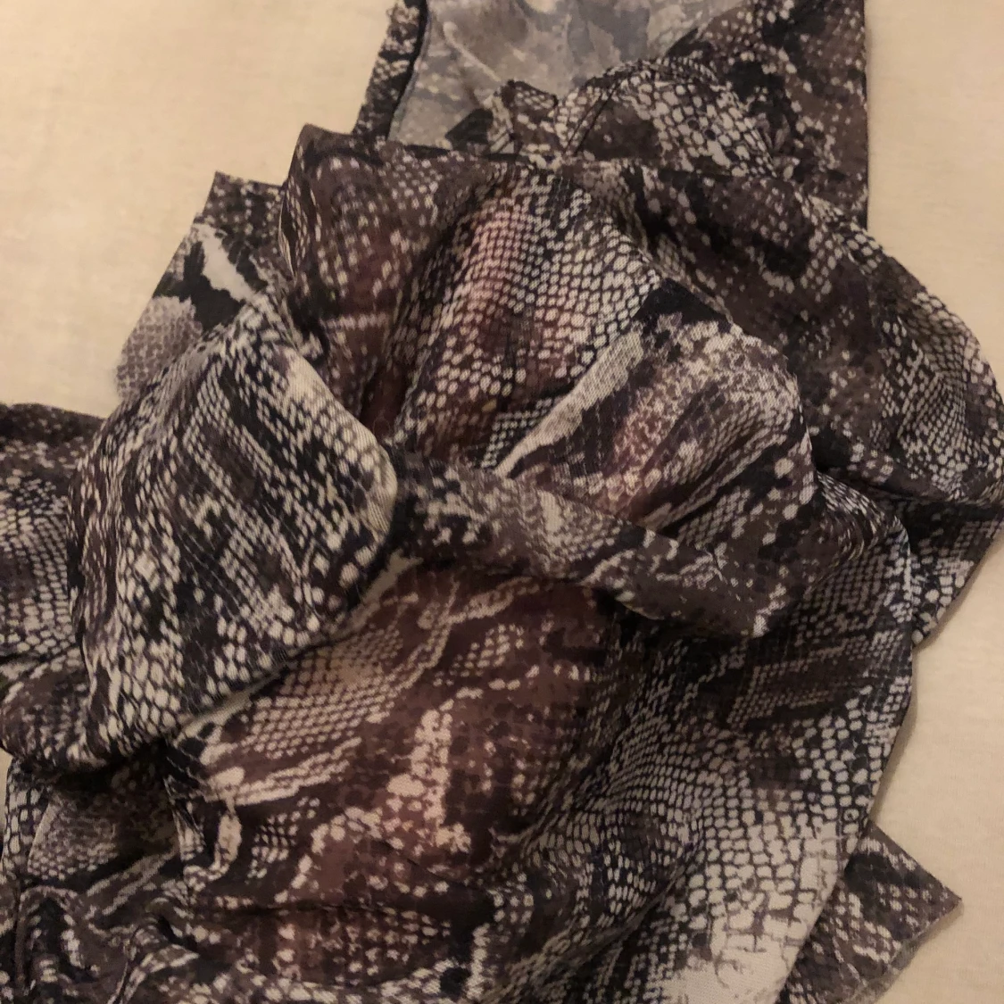 Ormskinn tröja - 91