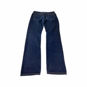 EYTYS JEANS - STORLEK: SE MÅTT | Midjemått: 42cm| Innerbenslängd: 85cm | Fit: straight | Modell: CYPRESS RAW |  🔮ERBJUDER ALLTID SAMFRAKT OCH MÄNGDRABATT. PS! ALLA PRISER ÄR FÖRHANDLINGSBARA🔮