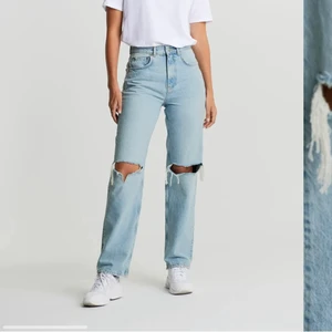 Gina jeans  - Säljer ginas 90s high waisted jeans i storlek 34. Nypris 500 kr. ❤️