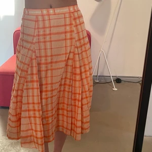 Envii nedderdel. Aldrig brugt - Ny stand. Stadigvæk med mærke i. Størrelse S