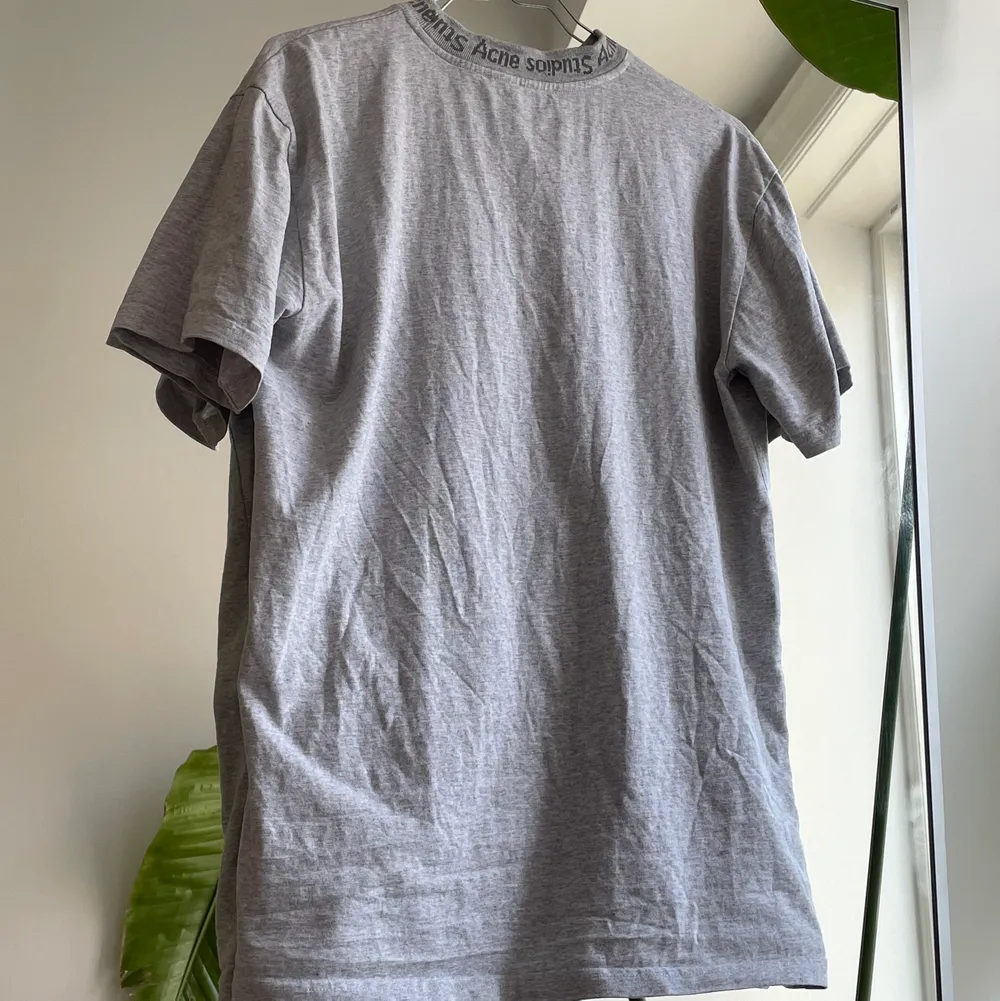 Grey T-shirt from Acne . T-shirts.