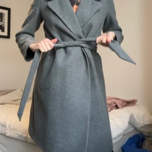 Kappa Stradivarius, Grå, Strl: M - Kappa, Väldigt bra skick, Grå, Från Stradivarius