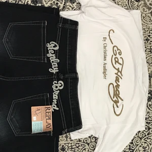 EDARDY TRÖJA - Super snyggg tröja från edhardy till salu i storlek S. köparen står för frakten och byxorna är sålda 🥰 