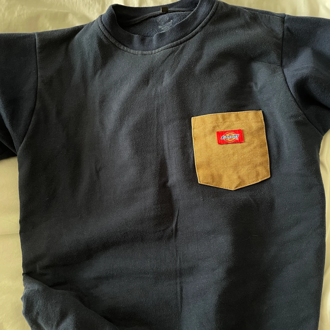 Mörkblå sweater S-M