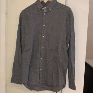 These glory days skjorta strl M - Blå-grå skjorta använd fåtal gånger 