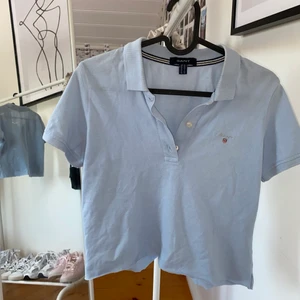 Croppad piké - Pikétröja från Gant som jag croppat själv! 💙💙