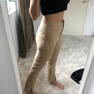 Byxor  - Skriv vid intresse🤩😍✨ köparen står för frakt!