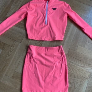 Tröja + kjol  - Oanvänt set från hidden cult i storlek L