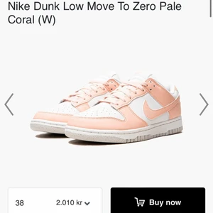 Nike dunk low - Corall/ljusrosa nike dunks low i strl 38. Använda ca 3 gånger. 💗