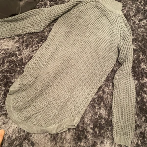 Stickad tröja  - Jätte mysig och fin! 