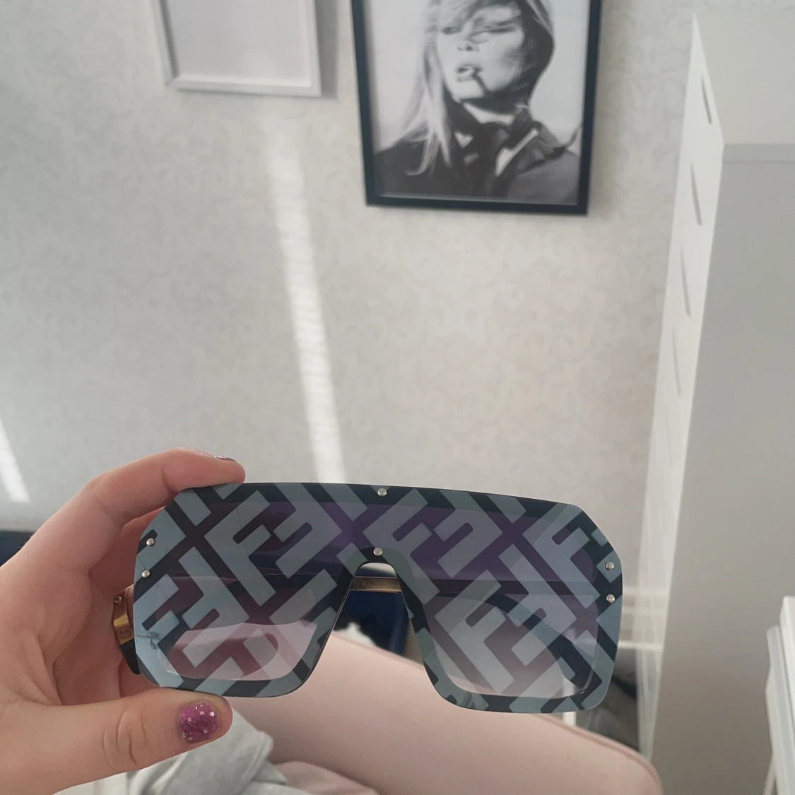 Fendi solglasögon  - 91