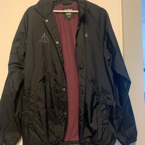 Vans X Harry Potter limited edition - Limited edition Harry Potter X vans vindbreaker!