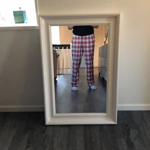 Pyjamasbyxor  - Säljer dessa pyjamasbyxor då dom är alldeles för stora för mig som är 160cm lång!