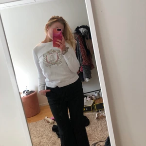 Bondelid tröja - Väldigt fin tröja nästan oanvänd, men som blivit för liten för mig, storlek S❤️