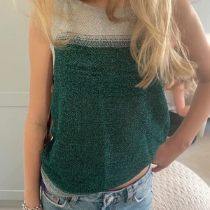 Missoni linne - Säljer detta jätte fina Stockholms stil missoni linne. Är i utmärkt kvalle, helt oanvänd. Säljer endast vid bra bud börjar på 500!