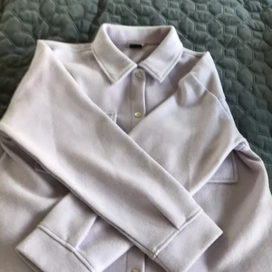 Jacka  - Jacka från Gina tricot i lila