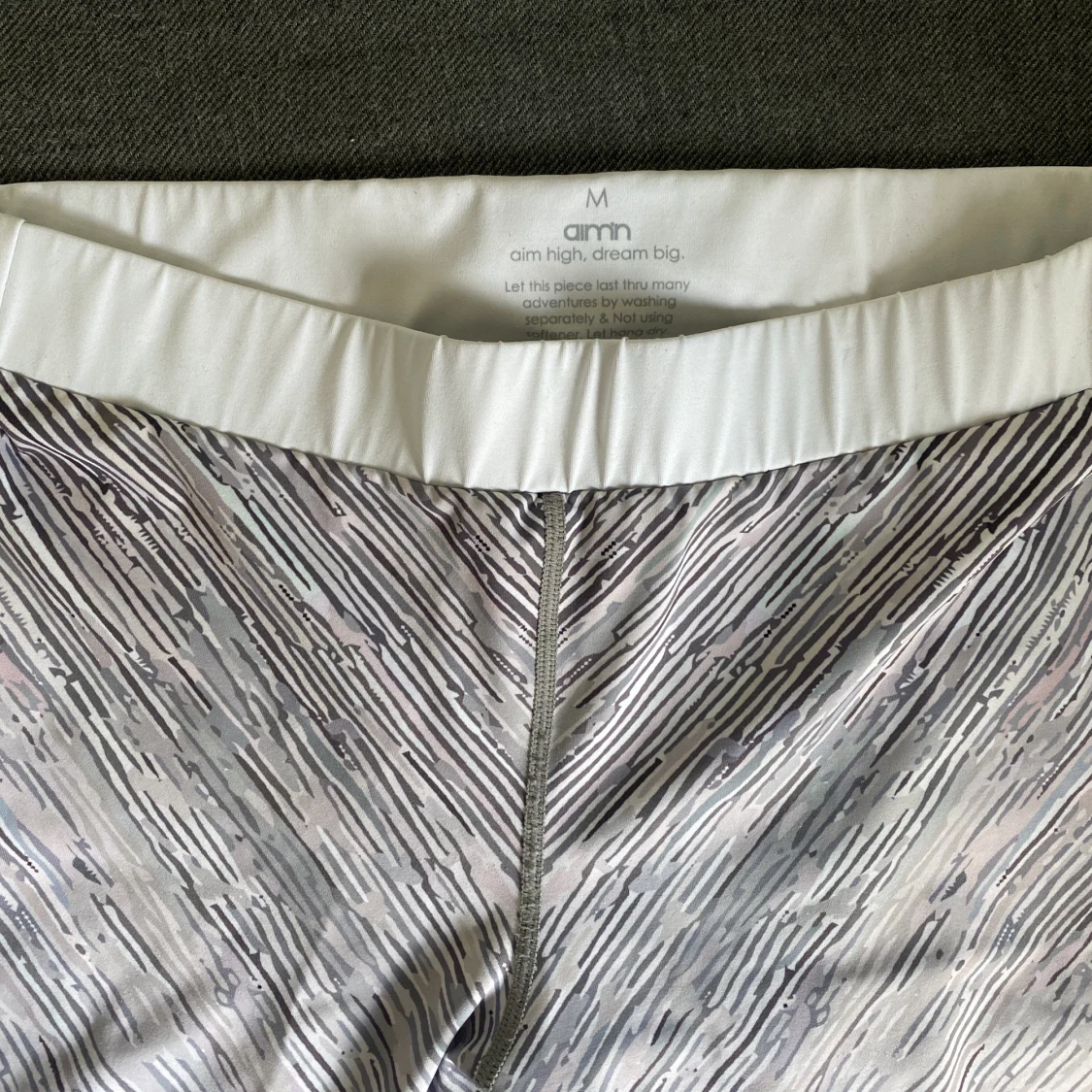 Träningstights från Aimn i storlek M - 90