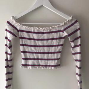 Randig topp från New yorker  - Otroligt skön topp från New yorker i storlek S. Använt fåtal gånger💕