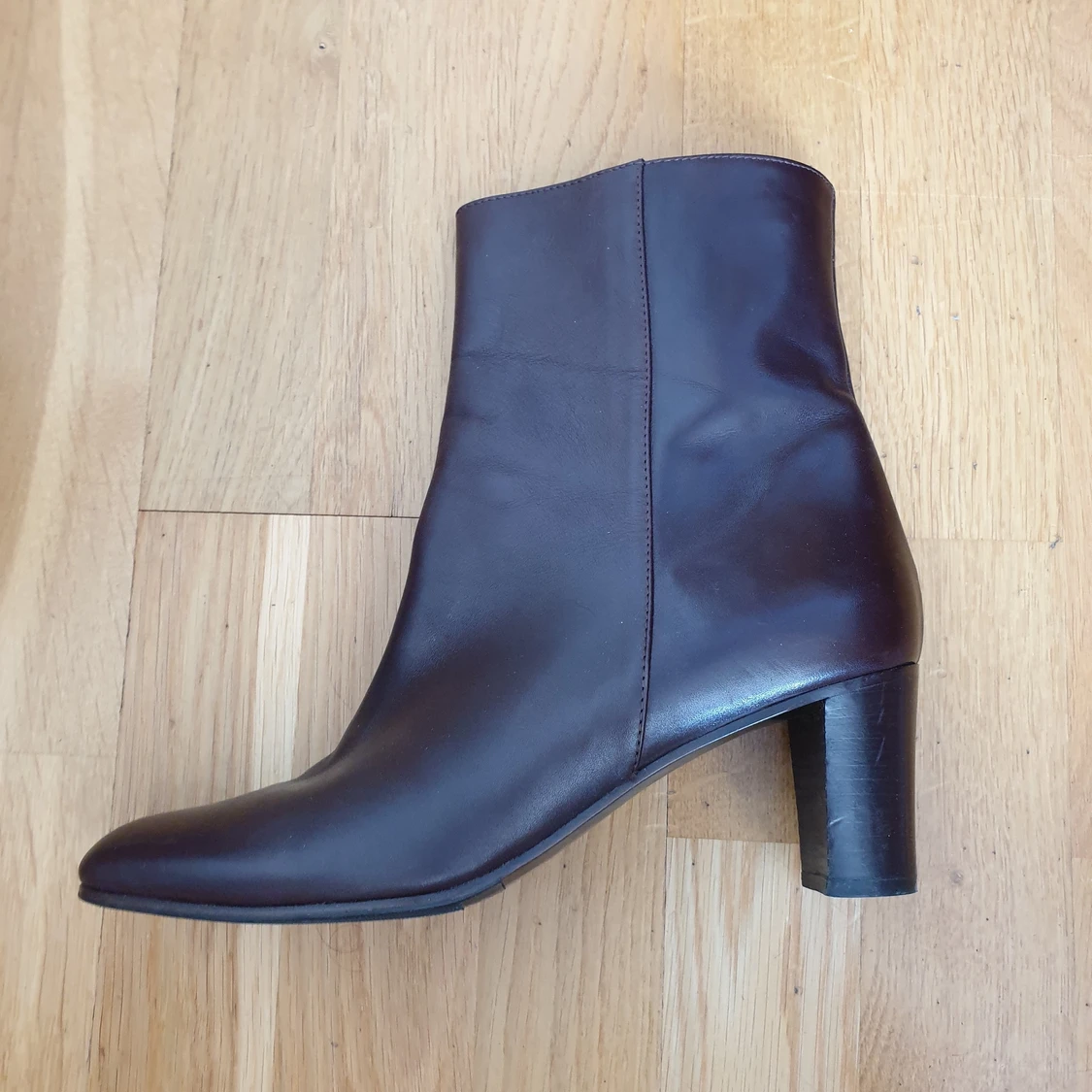 Oanvända stövletter  - 90