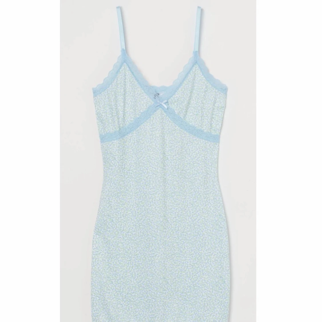 Klänning med spets - 90