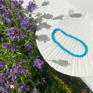 Pärlarmband - Jag och min syster gör egna armband, halsband och smycken tillsammans💙💙 här hittar ni exempel men om ni har önskemål så är det bara att höra av sig🤍🤍🤍🤍 armbanden kostar runt 30-50kr💜