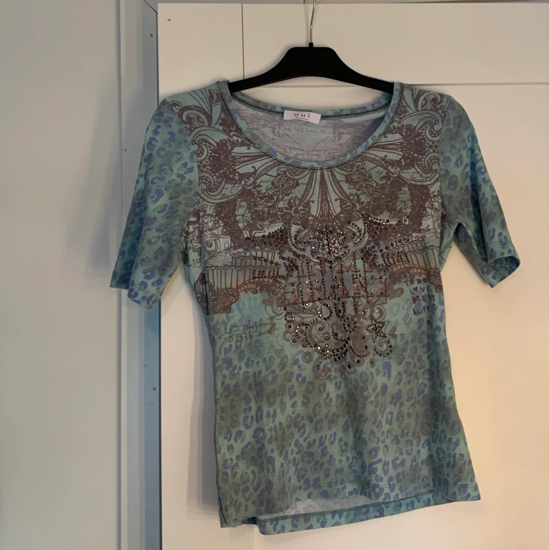 Mönstrig T-shirt  - 90