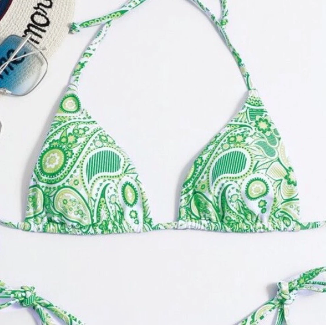 Grön mönstrad bikini