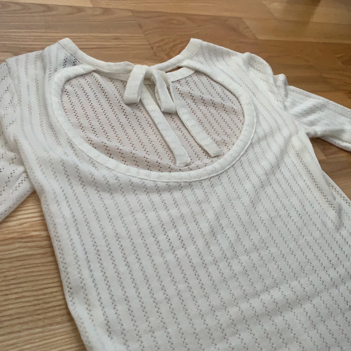 Skön topp med öppen rygg - 91