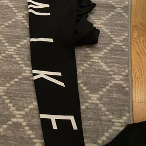 Nike, FILA - Fila strl M, 90kr . nike storlek S/XS 50kr 