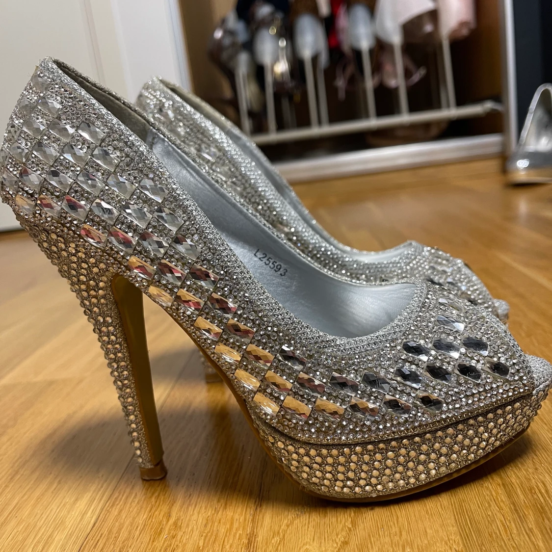 Klackar med fina detaljer - 90