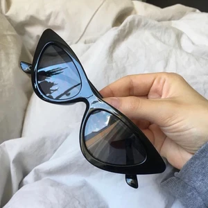 Kattiga solglasögon  - Perfekt skick✨ 70kr inklusive frakt!🥰