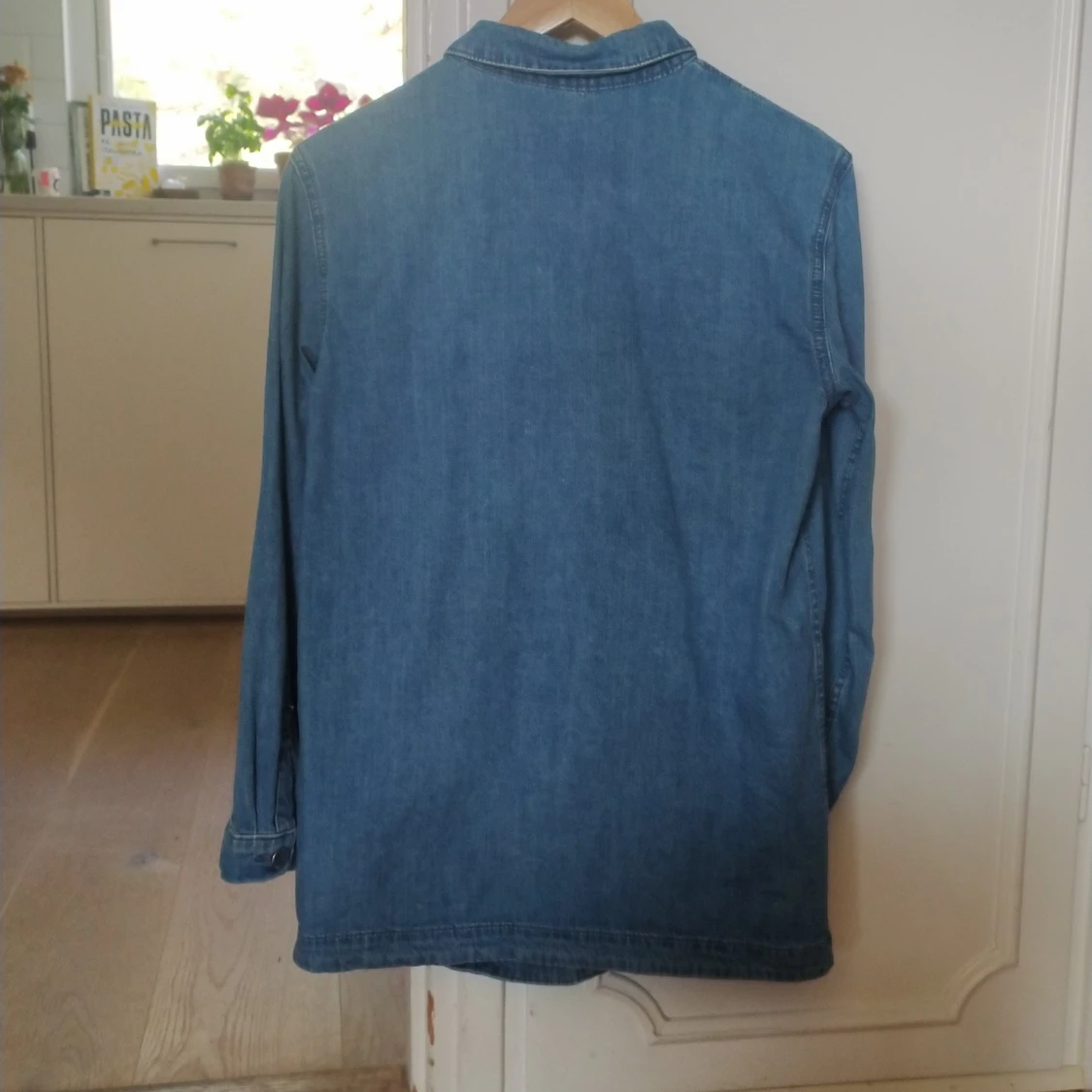 Denim skjorta.  - 91