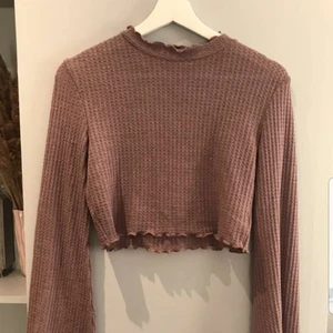 Långärmad tröja - Tröja från SHEIN stl S/36.Endast använd 1 gång.