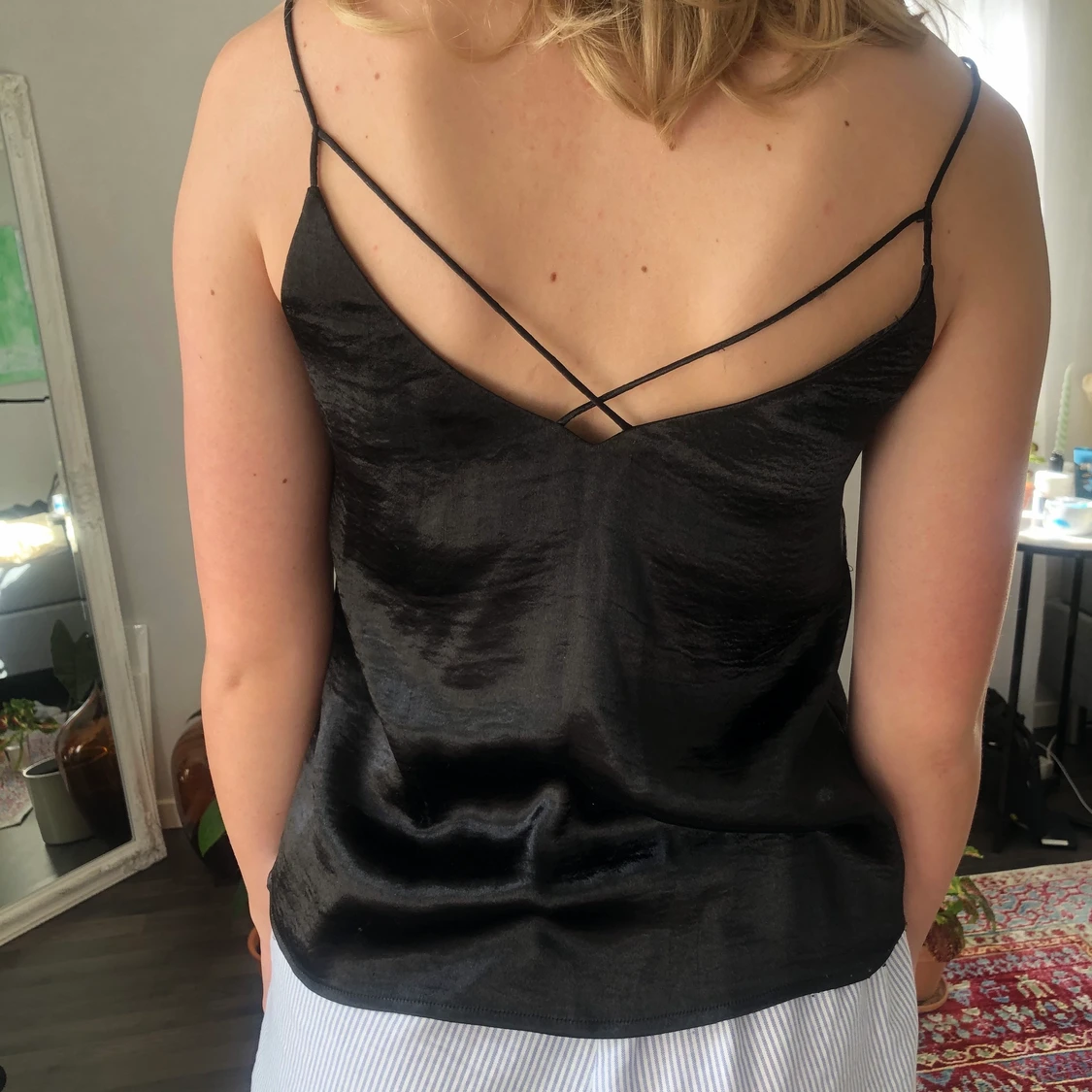 Glansigt svart linne - 90