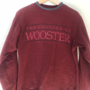 Collegetröja - collegetröja från märket jansport, köpt på beyond retro men knappt använd! köpare står för frakt:)