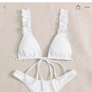 Bikini topp - Säljer min bikini överdel från shein då den va för liten