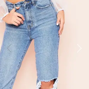 Säljer mina Missyempire jeans då dom inte riktigt passade mig. Har aldrig använt, ligger fortfarande kvar i orginal påsen dom kom med. 